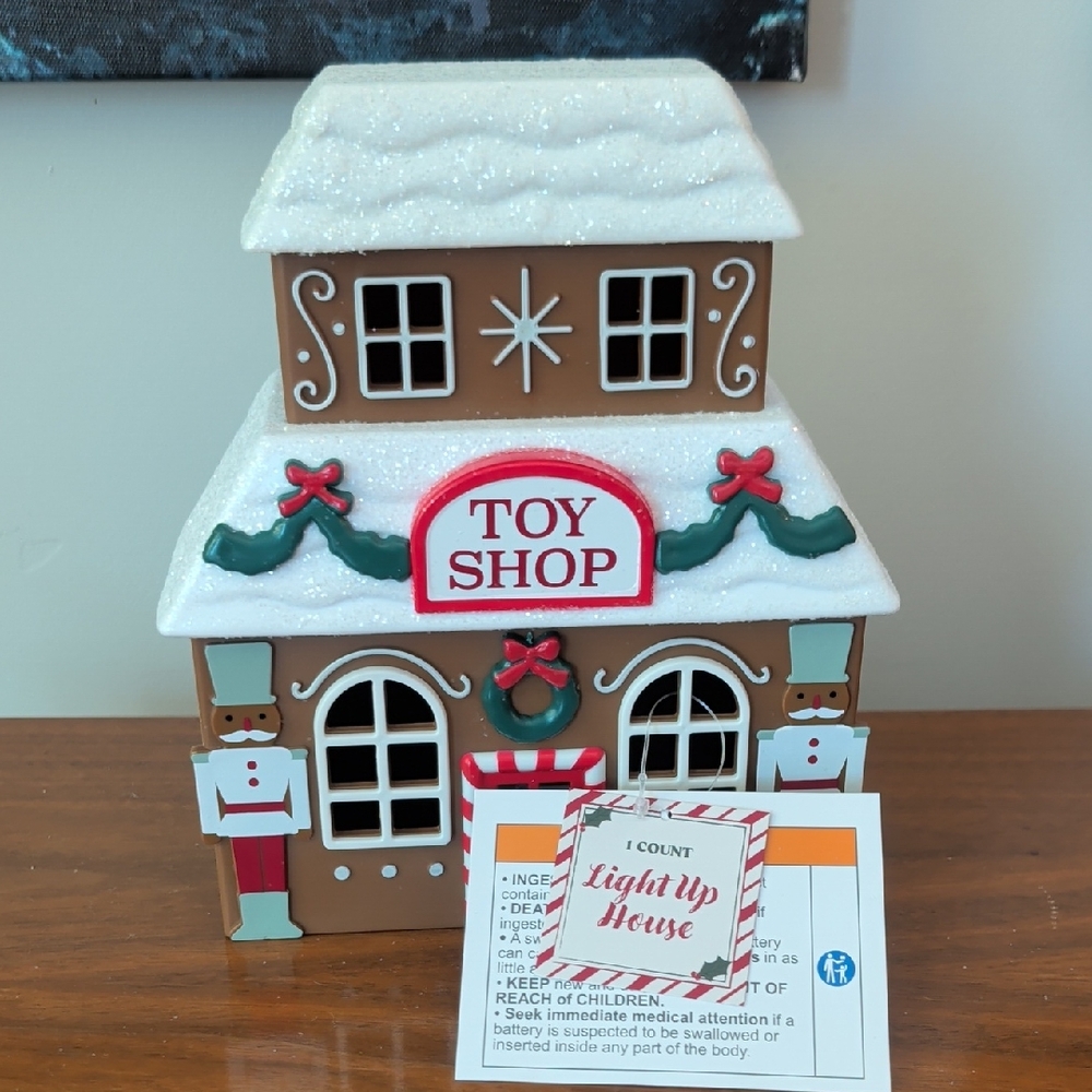 🎄LED Village Houses Toy Shop - Gingerbread Christmas Holiday 2025 NWT